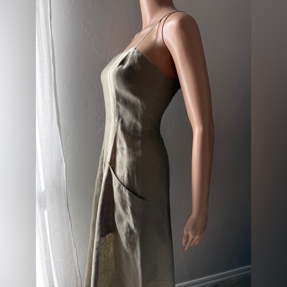 pepito’s 100% linen sage green dress with pockets and adjustable straps - Picture 5 of 6